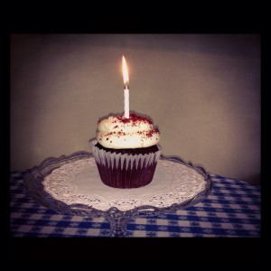 birthday cupcake