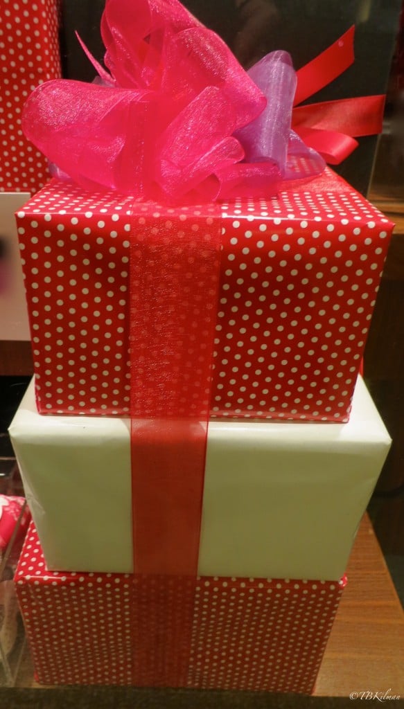 VAlentine's gifts, Valentine's Day packages