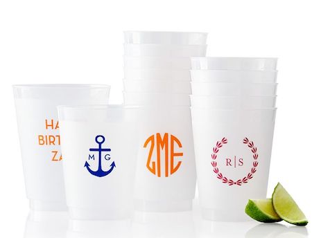 plastic cups 