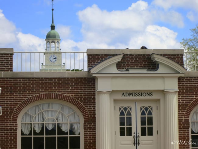 College Admissions: 16 tips to help you and your teen through the process.