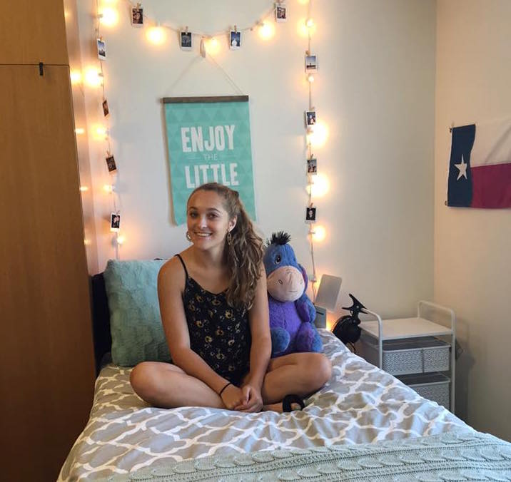 Dorm Room Crafts - 50 Simple Dorm Room Ideas To Transform Your Space Into Cutest Room Ever : Find and save ideas about dorm room crafts on pinterest.