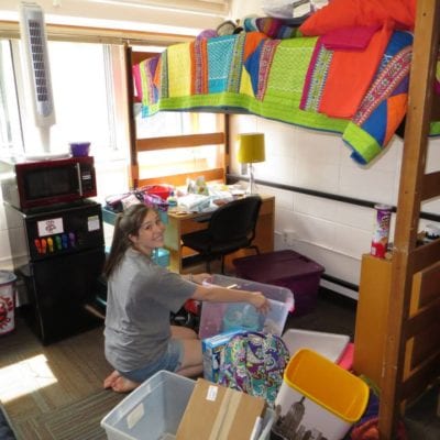 College shopping list do's and don'ts