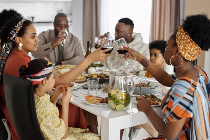 Thanksgiving table 