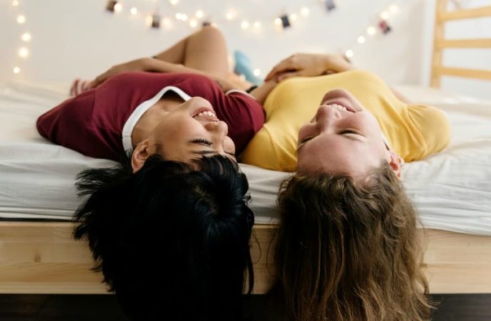 College roommates dos and don'ts 