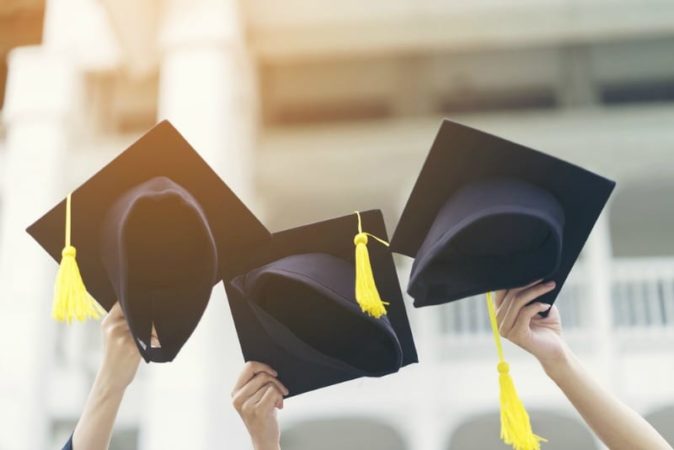 The story of a dad who rented a billboard for his Valedictorian son