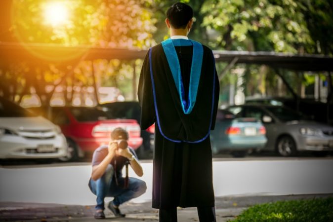 Here's how to take a graduation photo.