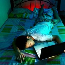 Why teens need less screen time