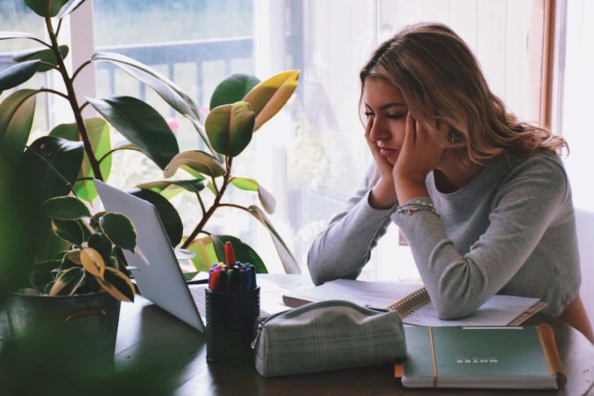 worried young woman 