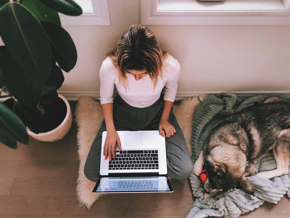 How to write a high school application girl out