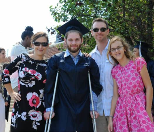 What Parents Wear to a High School Graduation