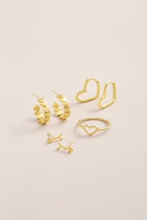 Kendra Scott heart jewelry