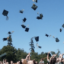 The Best 2021 Graduation Gifts For Your Teen’s Friends