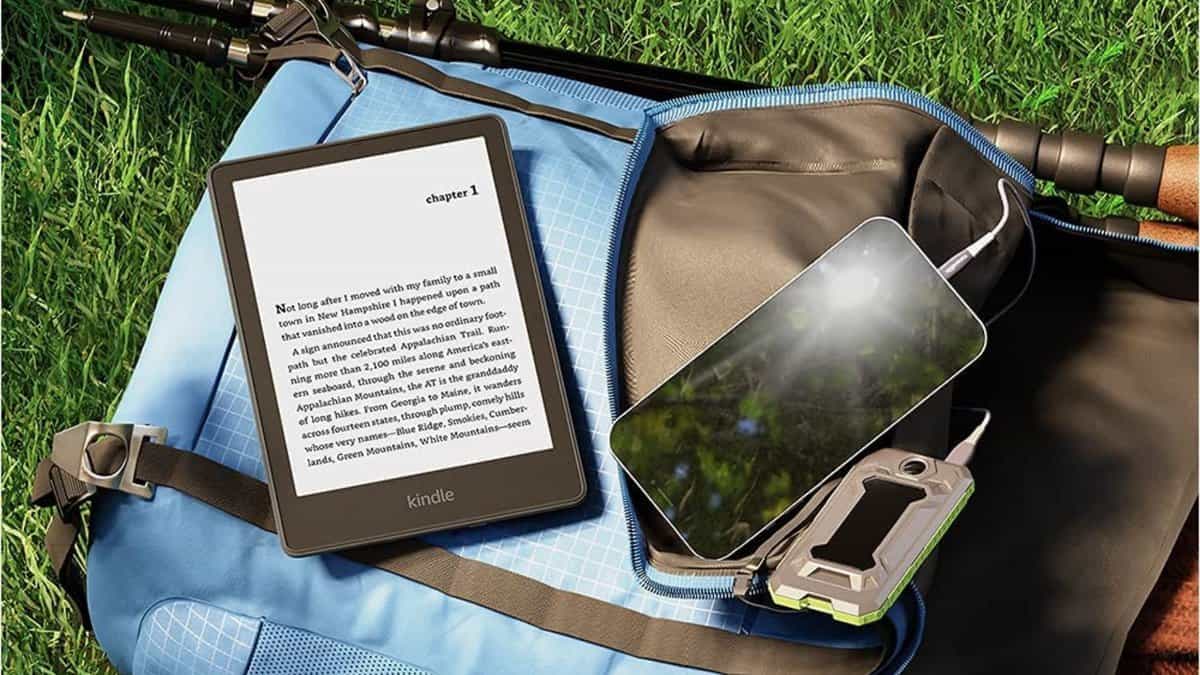 Gifts for 18 year olds: Kindle Paperwhite