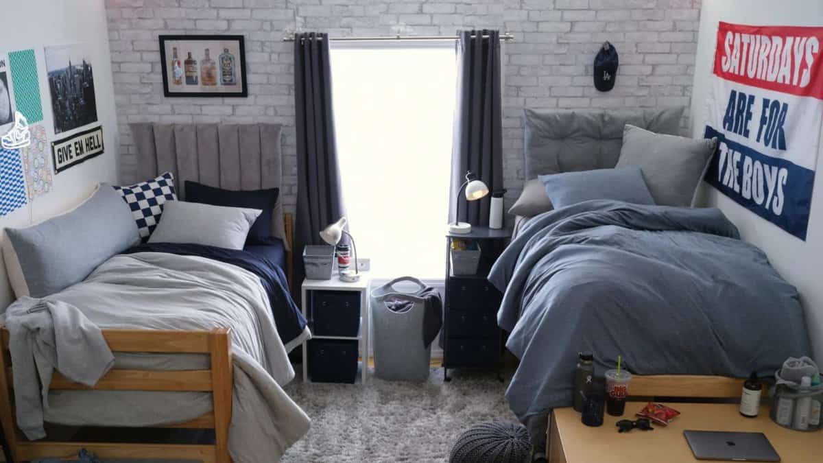 Dorm Room Essentials List: The 11 Things Every Freshman Needs