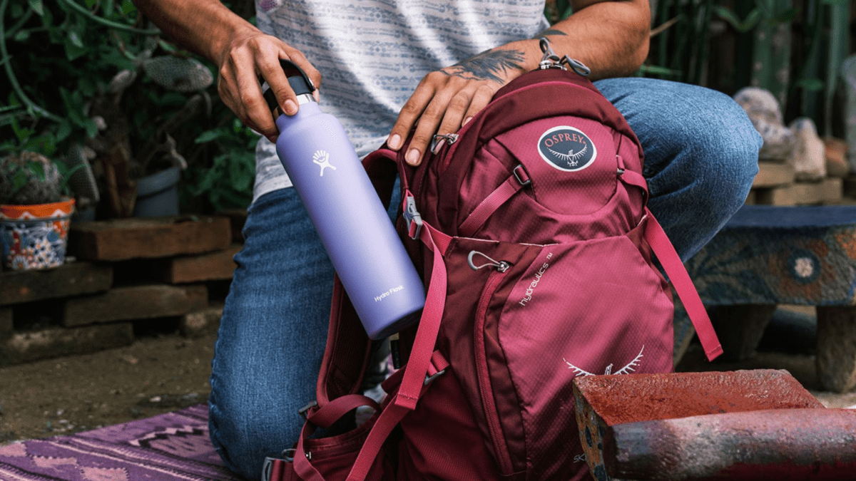 https://grownandflown.com/wp-content/uploads/2023/04/Hydroflask.png