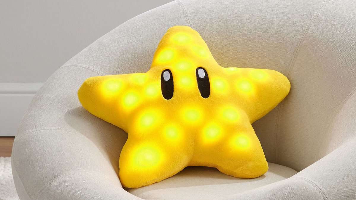 Cool gifts for teens: Light Up Star pillow 
