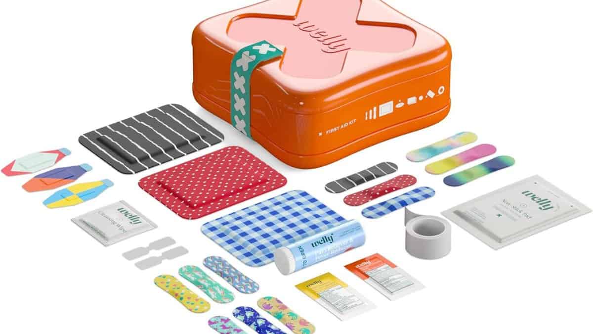 Study abroad packing list: first aid kit 