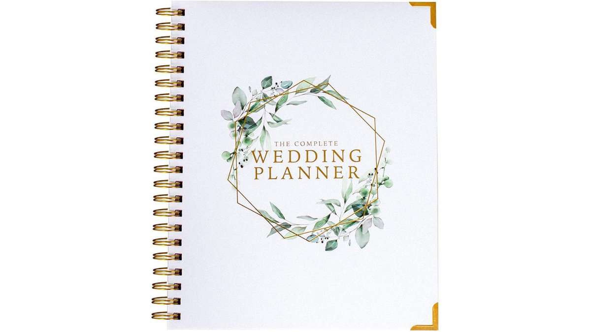Best engagement gifts: Perfect Day Planner 