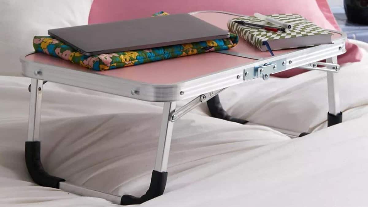 Urban Outfitters dorm: bed tray 